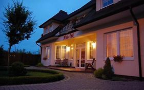 Hotelik - Modlin Airport